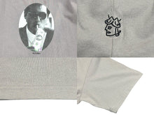 Load image into Gallery viewer, 新品未使用 Victoria HongKong ヴィクトリアホンコン 半袖Ｔシャツ グレー プリント サイズL TPVICTORIAT2 中古 4b006362