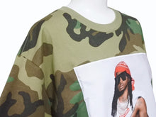 Load image into Gallery viewer, 新品未使用 Supreme シュプリーム Playboi Carti プレイボイ カルティ PHOTO TEE 半袖Ｔシャツ カモフラ柄 サイズM FW25T50 中古 4b006377