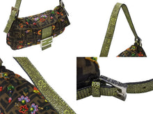 Load image into Gallery viewer, FENDI フェンディ ズッカ柄 ビーズ刺繍 マンマバケット ハンドバッグ ワンショルダーバッグ ブラウン ゴールド金具 ロゴ 美品 中古 4b006386