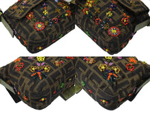 Load image into Gallery viewer, FENDI フェンディ ズッカ柄 ビーズ刺繍 マンマバケット ハンドバッグ ワンショルダーバッグ ブラウン ゴールド金具 ロゴ 美品 中古 4b006386