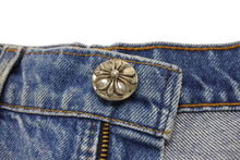 画像をギャラリービューアに読み込む, 未使用 CHROME HEARTS クロムハーツ × Levi&#39;s リーバイス セメタリークロスパッチ デニムミニスカート サイズ26 10パッチ 中古 4b006403 