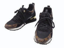 Load image into Gallery viewer, LOUIS VUITTON ルイヴィトン 1A3CVW ランアウェイ・ライン スニーカー モノグラム ブラック ブラウン サイズ35 美品 中古 4b006413
