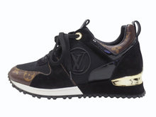 Load image into Gallery viewer, LOUIS VUITTON ルイヴィトン 1A3CVW ランアウェイ・ライン スニーカー モノグラム ブラック ブラウン サイズ35 美品 中古 4b006413