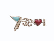 Load image into Gallery viewer, CHANEL シャネル ココマーク アローハート ピアス 両耳 アクセサリー A17P刻印 4.3g ゴールド 美品 中古 4b006429