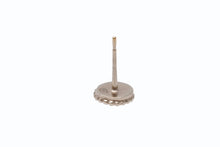 Load image into Gallery viewer, 極美品 CHANEL シャネル Coco Mark ココマーク ピアス B18C 刻印 0.9g ゴールド ホワイト カラー 中古 4b006434