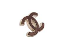 Load image into Gallery viewer, CHANEL シャネル ココマーク ピアス レザー調 両耳用 アクセサリー B12P刻印 4.6g ブラウン ゴールド 美品 中古 4b006436