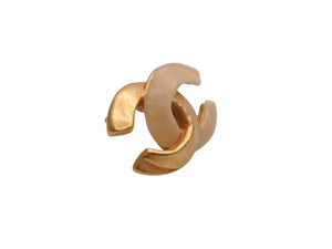 CHANEL シャネル ピアス アクセサリー ココマーク 両耳 マットゴールド 00T ゴールド アイボリー 4.2g 美品 中古 4b006445