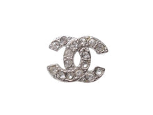 Load image into Gallery viewer, 極美品 CHANEL シャネル ココマーク ピアス 両耳 03A刻印 フランス製 メタル ラインストーン シルバー金具 3.4g 中古 4b006453