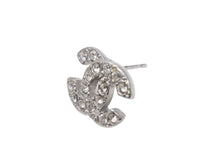 Load image into Gallery viewer, 極美品 CHANEL シャネル ココマーク ピアス 両耳 03A刻印 フランス製 メタル ラインストーン シルバー金具 3.4g 中古 4b006453