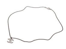 Load image into Gallery viewer, CHANEL シャネル ココマーク ラインストーン ネックレス 重量約5.0g F14V刻印 全長約46cm シルバー メタル 美品 中古 4b006457