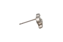 Load image into Gallery viewer, 極美品 CHANEL シャネル Coco Mark ココマーク ピアス 04V 刻印 0.8g アイボリー シルバーカラー アクセサリー 中古 4b006465