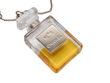Load image into Gallery viewer, CHANEL シャネル 香水型 ネックレス 重量約14.2g BB11A刻印 全長約46cm ゴールド メタル 美品 中古 4b000394