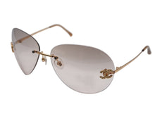 Load image into Gallery viewer, 極美品 CHANEL シャネル リムレス ココマーク サングラス メガネ 4108-B GP ラインストーン ブラウン ゴールド金具 中古 4b006473