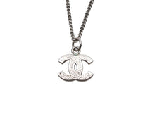 Load image into Gallery viewer, CHANEL シャネル ココマーク ラインストーン ネックレス 重量約5.8g 08V刻印 全長約46cm シルバー メタル 美品 中古 4b006480