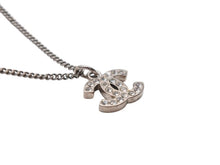 Load image into Gallery viewer, CHANEL シャネル ココマーク ラインストーン ネックレス 重量約5.8g 08V刻印 全長約46cm シルバー メタル 美品 中古 4b006480