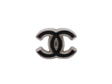 Load image into Gallery viewer, 極美品 CHANEL シャネル ピアス CoCo Mark ココマーク 04P刻印 0.8g シルバー ブラックカラー 中古 4b006485