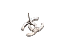 Load image into Gallery viewer, 極美品 CHANEL シャネル CoCo Mark ココマーク ピアス シルバーカラー ラインストーン A14V刻印 1.4g 中古 4b006486