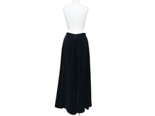 Load image into Gallery viewer, Christian Dior クリスチャンディオール ベロア ロングスカートスカート グリーン レーヨン キュプラ L 中古 4b006509