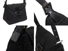 Load image into Gallery viewer, 極美品 FENDI フェンディ マンマバケット ワンショルダーバッグ 8BR442 ズッキーノ柄 縦長 ブラック ガンメタリック金具 中古 4b006531