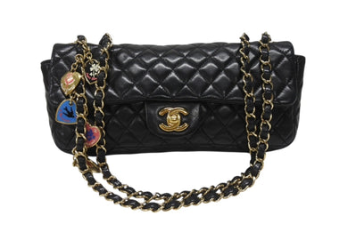CHANEL シャネル マトラッセ 25cm イーストウエスト バレンタインシリーズ ショルダーバッグ ラムスキン ブラック ゴールド金具 美品 中古 4b006532