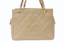 Load image into Gallery viewer, 極美品 CHANEL シャネル PTT チェーントートバッグ ココマーク 7番台 キャビアスキン ブラウン ゴールド金具 中古 4b006546