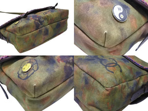 極美品 CHANEL シャネル エンブロイダリー メッセンジャーバッグ 21番台 A92790 グラフィティ カーキ ココマーク 中古 4b006551