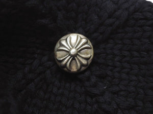 同様に CHROME HEARTS クロムハーツ クロスパッチ ニットキャップ ビーニー カシミヤ レザー シルバー925 ブラック ONE SIZE 中古 4b006574 