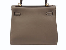 Load image into Gallery viewer, 新品未使用 HERMES エルメス KELLY ケリー25 2WAYハンドバッグ 内縫い トゴ エトゥープ ゴールド金具 W刻印 4b006610