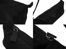 Load image into Gallery viewer, PRADA プラダ ハンドバッグ アクセサリーポーチ トライアングルロゴ イタリア製 ナイロン ブラック シルバー金具 美品 中古 4b006625