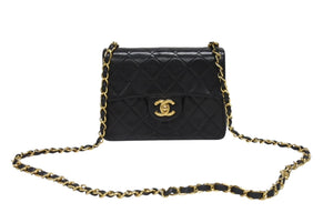 極美品 CHANEL シャネル ミニマトラッセ17 Sフラップ Sチェーンショルダーバッグ 1番台 ラムスキン ココマーク ブラック 中古 4b006639