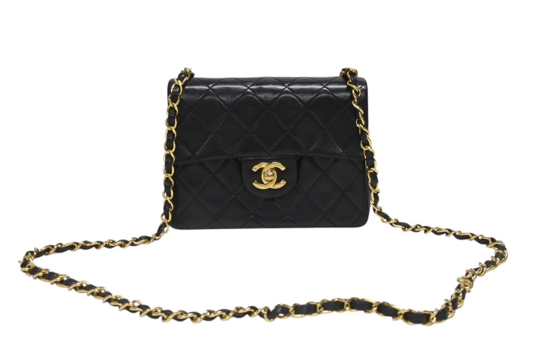 極美品 CHANEL シャネル ミニマトラッセ17 Sフラップ Sチェーンショルダーバッグ 1番台 ラムスキン ココマーク ブラック 中古 4b006639