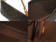 Load image into Gallery viewer, 極美品 LOUIS VUITTON ルイヴィトン 村上隆 モノグラム チェリー ポシェット アクセソワール アクセポ ブラウン ロゴ M95008 中古 4b006640