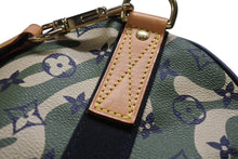 Load image into Gallery viewer, 極美品 LOUIS VUITTON ルイヴィトン ×村上隆 キーポルバンドリエール55 モノグラムモフラージュ M95774 ゴールド金具 中古 4b006652