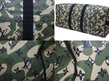 Load image into Gallery viewer, 極美品 LOUIS VUITTON ルイヴィトン ×村上隆 キーポルバンドリエール55 モノグラムモフラージュ M95774 ゴールド金具 中古 4b006652