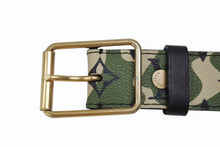 Load image into Gallery viewer, 新品同様 LOUIS VUITTON ルイヴィトン ベルト サンチュール モノグラモフラージュ 村上隆 サイズ90 M9646U ゴールド金具 中古 4b006653