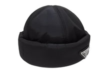 Load image into Gallery viewer, 極美品 PRADA プラダ Re-Nylon リナイロン パデッドビーニー フィッシャーマンキャップ 2HC168 サイズM トライアングルロゴ 中古 4b006658