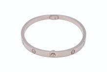 Load image into Gallery viewer, CARTIER カルティエ Love ラブブレス ブレスレット スモール シルバー ホワイトゴールド ジュエリー B6079217 18g 新型 15号 美品 中古 4b006666