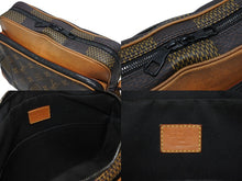 Load image into Gallery viewer, LOUIS VUITTON ルイヴィトン NIGO ナイルメッセンジャー PM ショルダーバッグ ダミエジャイアント N40359 ブラウン 良品 中古 4b006687