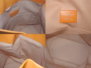 LOUIS VUITTON ルイヴィトン 24SS Sandwich Bag サンドウィッチ バッグ クラッチバッグ M24578 サフラン オレンジ 美品 中古 4b006688
