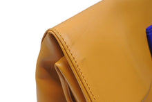 Load image into Gallery viewer, LOUIS VUITTON ルイヴィトン 24SS Sandwich Bag サンドウィッチ バッグ クラッチバッグ M24578 サフラン オレンジ 美品 中古 4b006688