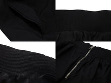 Load image into Gallery viewer, Acne Studios アクネストゥディオズ ROMANTIC PAW13 フレアスカート 3210501211638 サイズ34 ブラック 美品 中古 4b006709