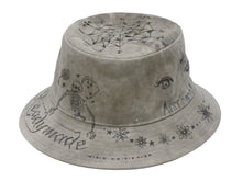 Load image into Gallery viewer, 極美品 READYMADE×Dr. WOO レディメイド ドクターウー BUCKET HAT TATOO バケットハット 23AW REDW-CO-WH-00-00-03 グレー 中古 4b006738cfzs