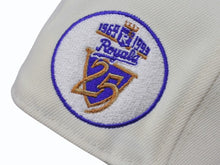 Load image into Gallery viewer, 新品同様 NEW ERA ニューエラ HOMEGAME TOKYO KANSAS CITY ROYALS キャップ 帽子 アイボリー サイズ7 3/8(58.7cm) 中古 4b006741