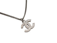 Load image into Gallery viewer, 極美品 CHANEL シャネル ココマーク ネックレス C12V刻印 6.0g メタル ラインストーン シルバー 中古 4b006757