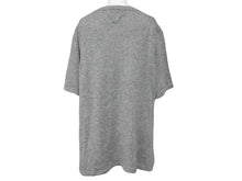 Load image into Gallery viewer, PRADA プラダ 19AW 半袖ニットTシャツ トップス P24U0R サイズ40 トライアングルパッチ グレー カシミヤ 美品 中古 4b006762