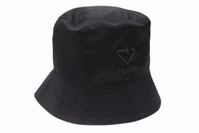 極美品 PRADA プラダ バケットハット トライアングルロゴ RE NYLON 2HC137 リサイクルポリミアド ブラック サイズS 中古 4b006769