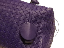 Load image into Gallery viewer, 極美品 BOTTEGA VENETA ボッテガヴェネタ イントレチャート 2WAY ミニ ボストンバッグ パープル ブルー 中古 4b006804