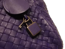 Load image into Gallery viewer, 極美品 BOTTEGA VENETA ボッテガヴェネタ イントレチャート 2WAY ミニ ボストンバッグ パープル ブルー 中古 4b006804