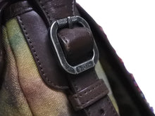 Load image into Gallery viewer, 極美品 CHANEL シャネル エンブロイダリー グラフィティ ショルダーバッグ A92789 ココマーク 21番台 カーキ 中古 4b006809