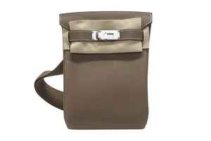 新品未使用 エルメス HERMES ケリーアッカドPM W刻印 ワンショルダーバッグ エトゥープ シルバー金具 中古 4b006847